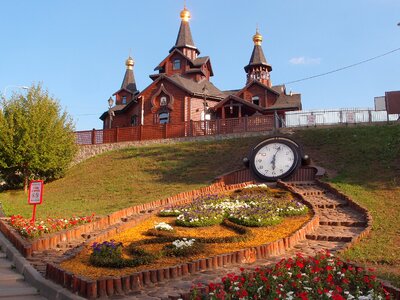 Clock flower bed sarzhyn yar