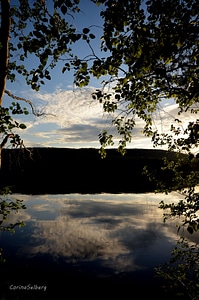 Water mirroring lake