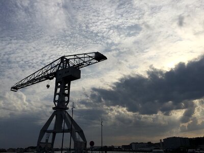 Crane wharf nantes