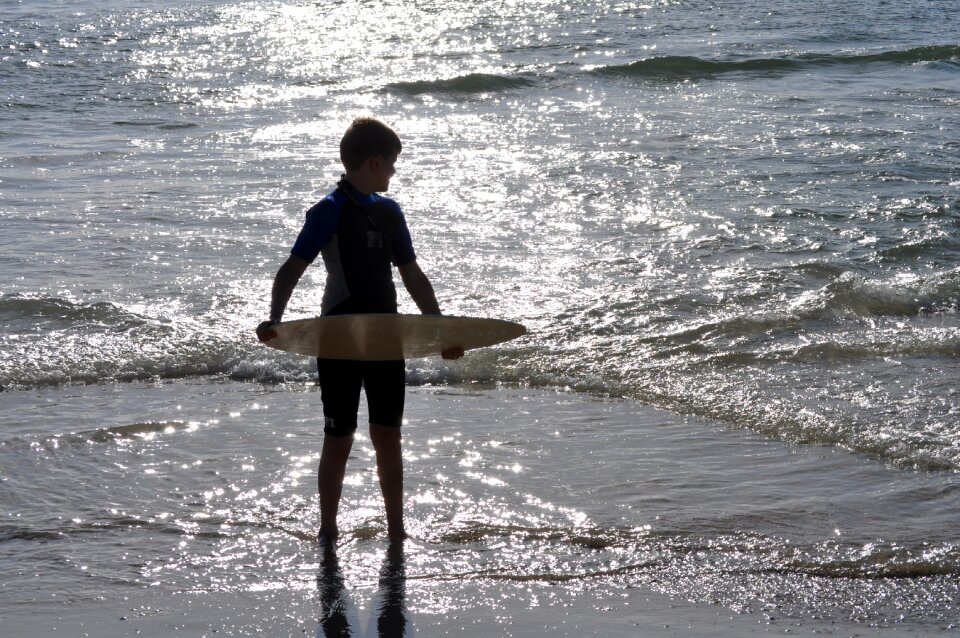 Skimboard waves lifestyle
