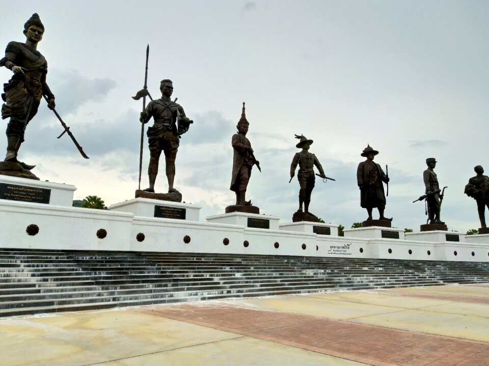 Hero south