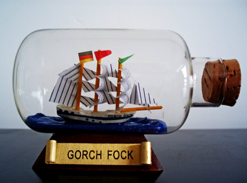Ship bottle modelling