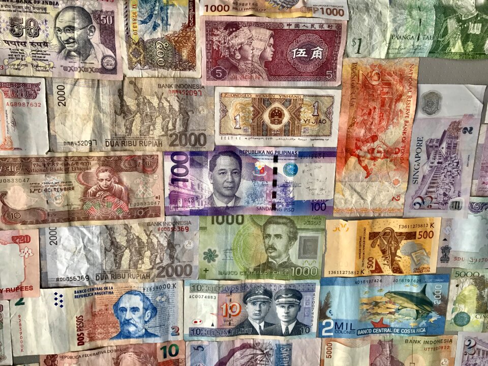 Peso bill brown money