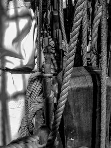 Rigging rope sails