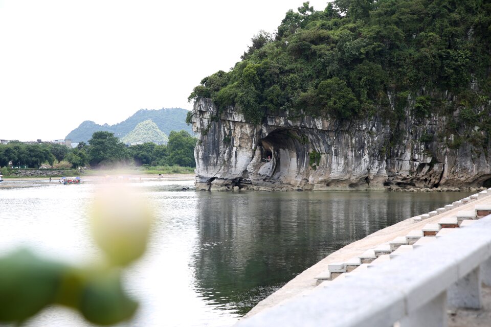 The scenery the li river elephant trunk hill