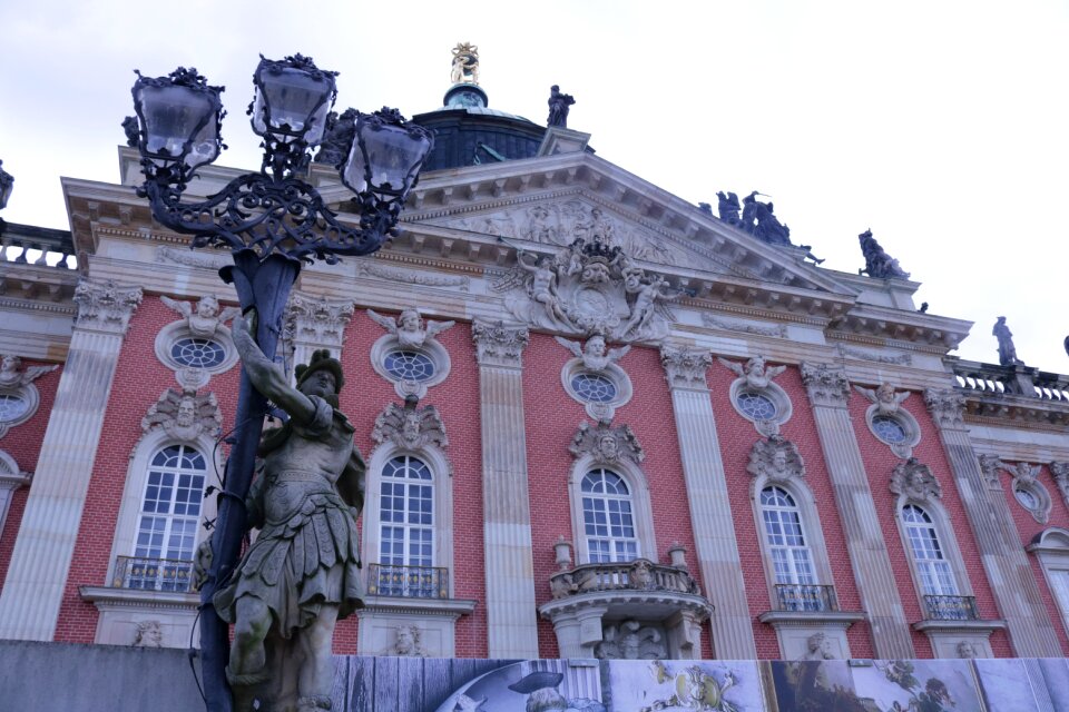 Closed sanssouci light lamp