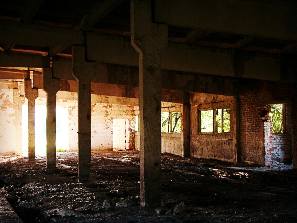 Columns factory farm