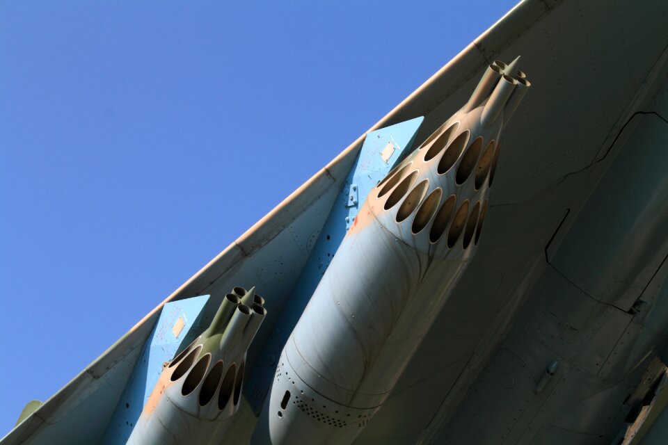Airplane defense rocket
