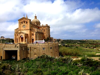 Church cathedral basilica