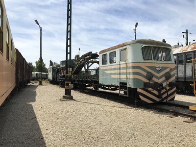 Supplier locomotive rail