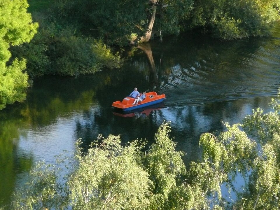 Water green boat photo