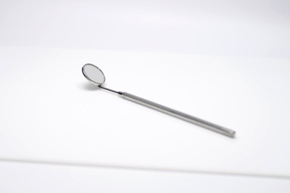 Alveolar mirror dental