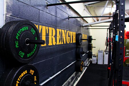 Training equipment lifting