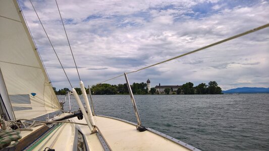 Dinghy sailing trip ladies island