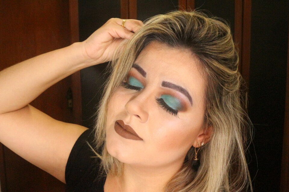 Beauty lips shadow