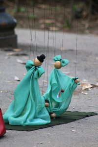 Dolls theater handling