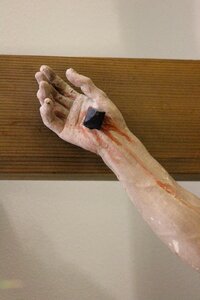 Hand cross detail