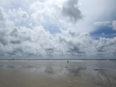Beach sky reflection