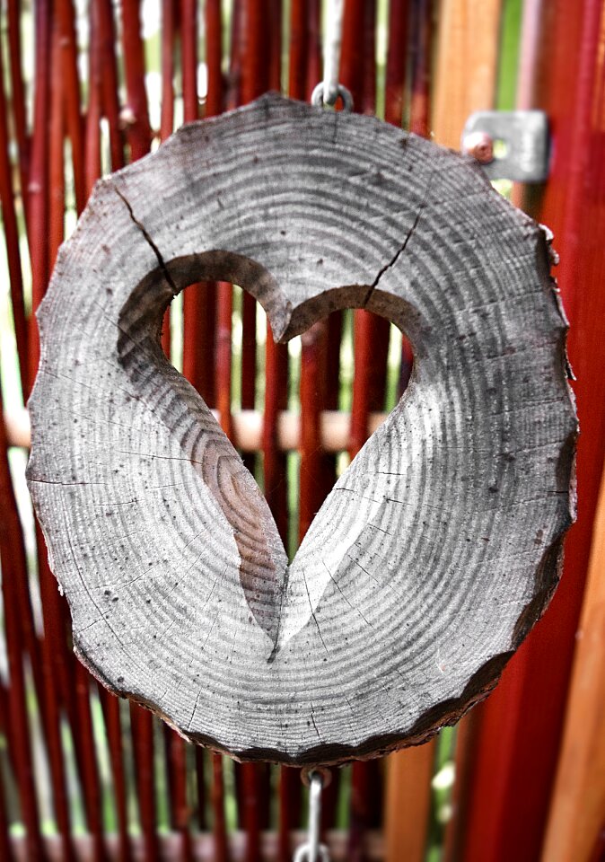 Carved romantic love