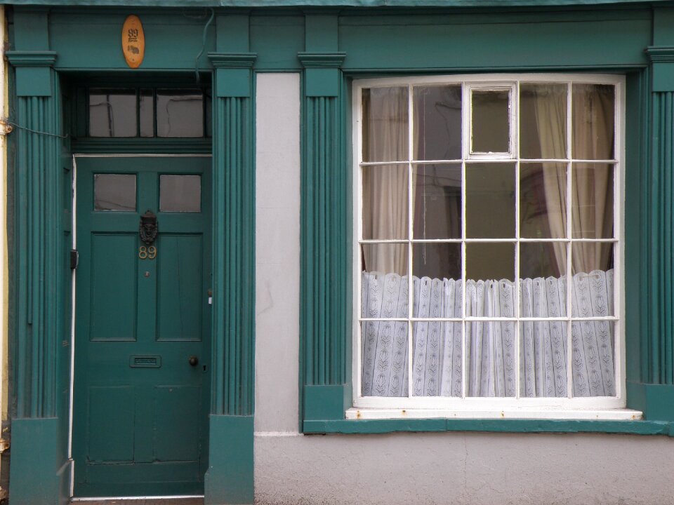 Street dwelling home