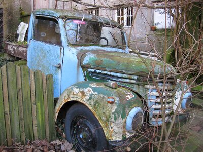 Old vehicle automotive