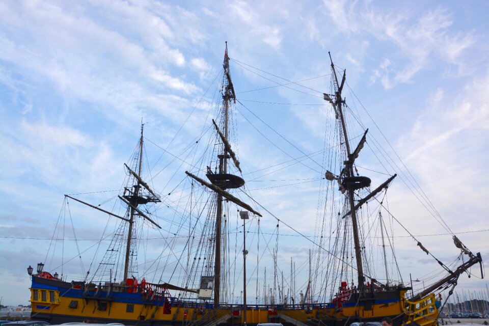 Port saint malo navigation sea