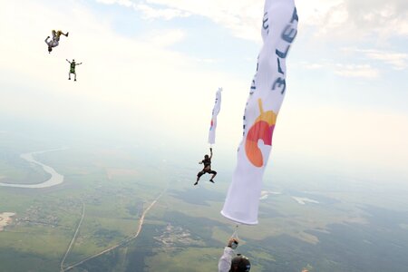 Skydiving parachutes jumping