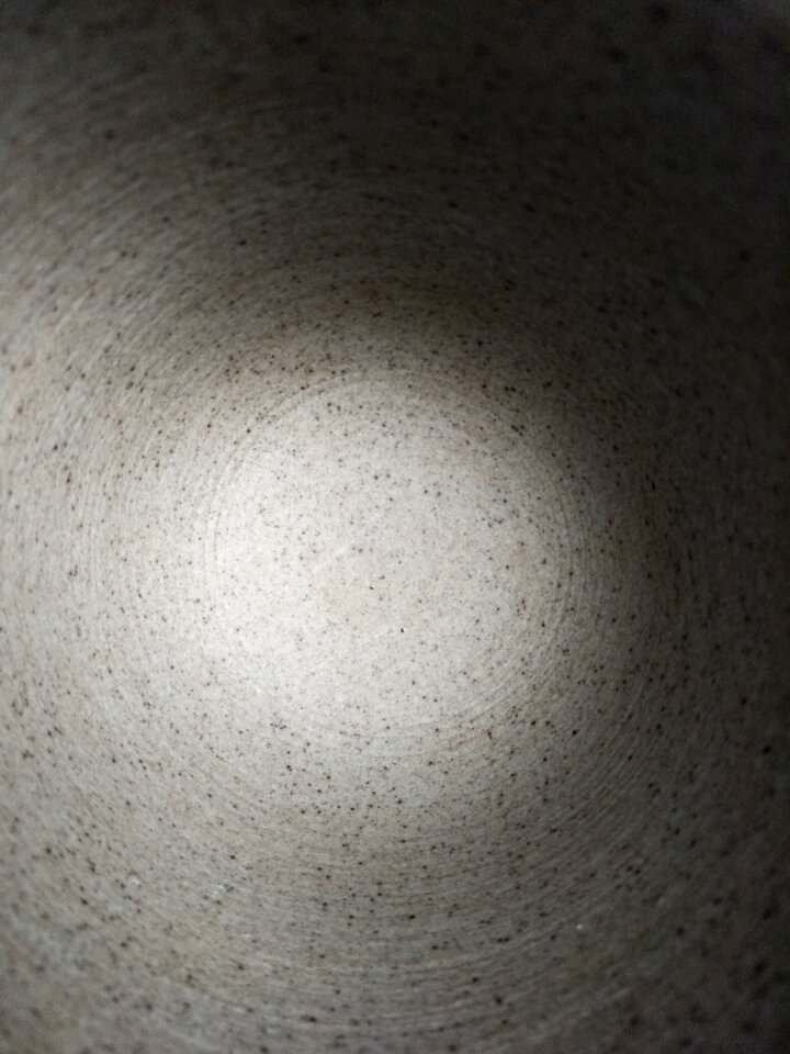 Pottery ring halo