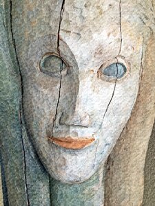 Face sculpture wood