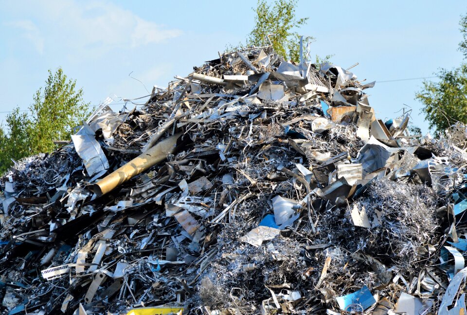 Recycling metal scrap iron