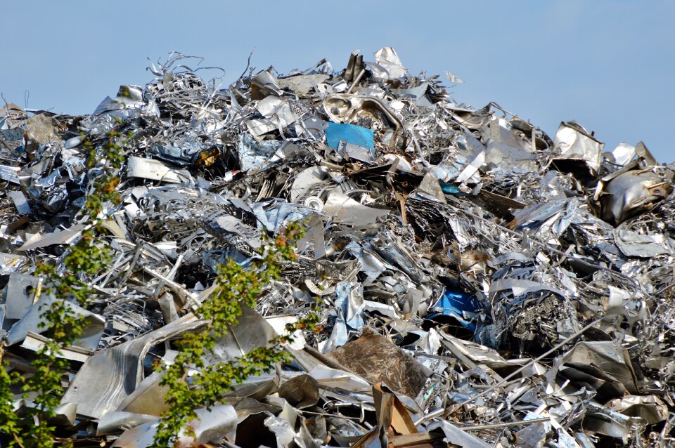 Recycling metal scrap iron