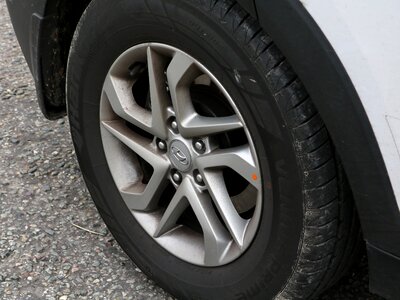 Auto tyres vehicle