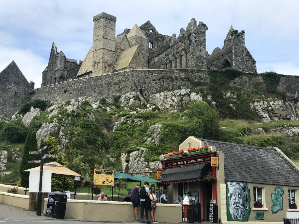 Rock of cashel fortress knight's castle