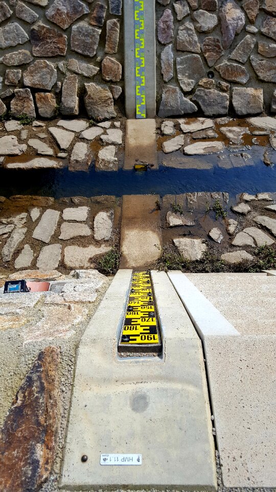 Measuring point high water stream bed