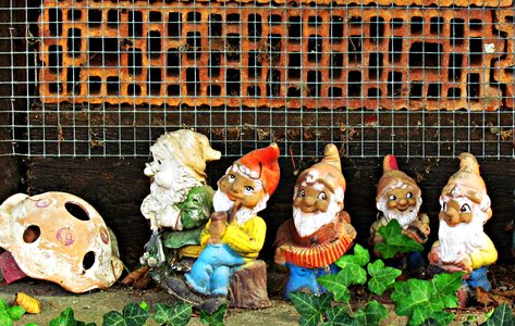 Statues ornament krasnal