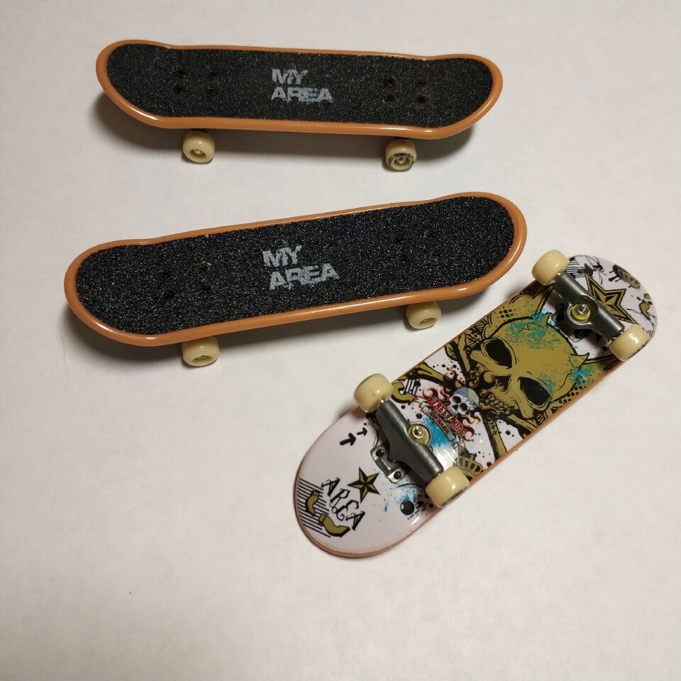 Fingerboard skateboard macro