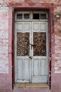 Closed house wood photo