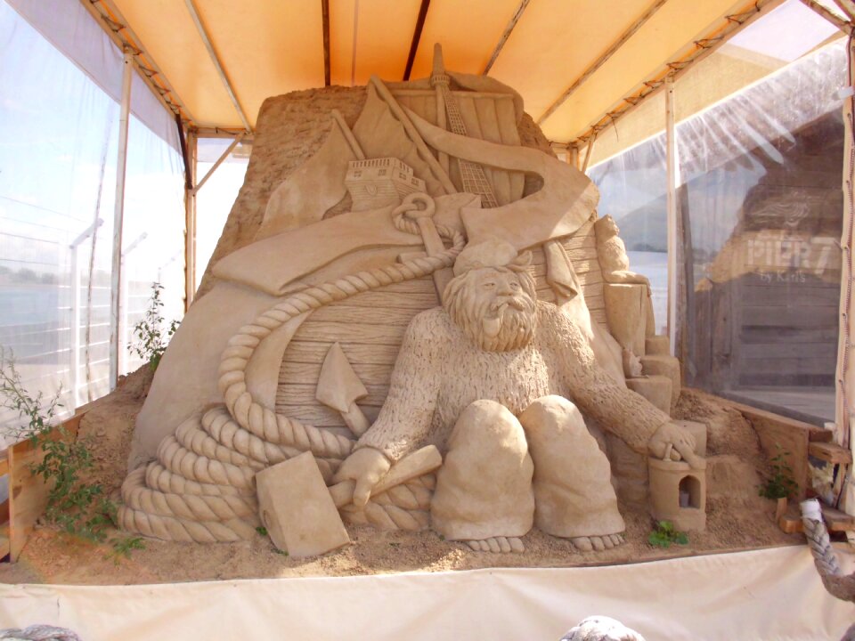 Sand sand sculpture artwork