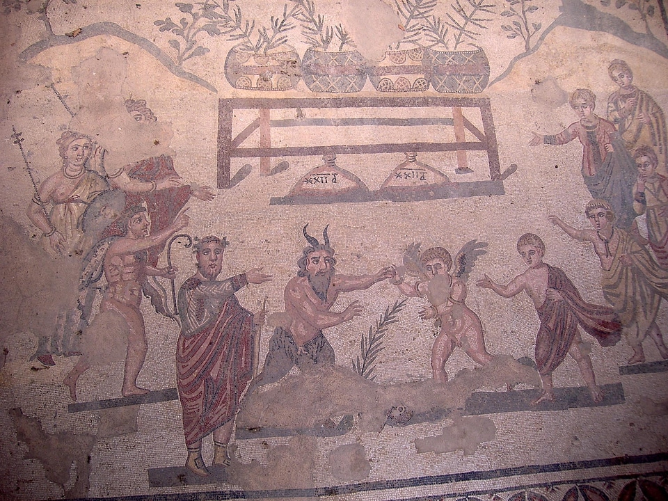 Enna restoration artwork antique