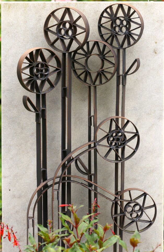 Artwork wrought iron abstract
