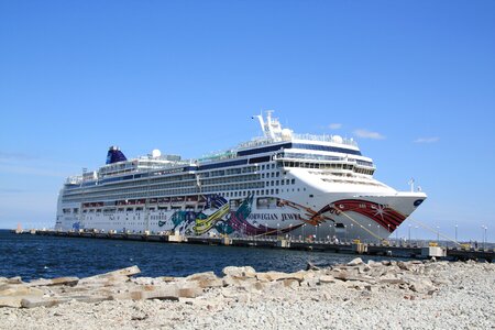 Cruise ship ship cruise