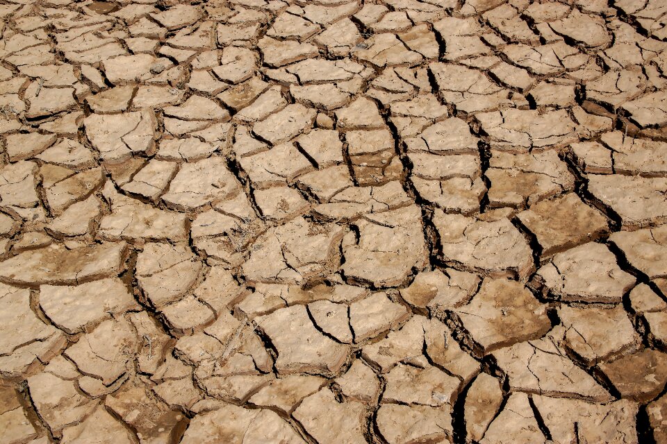 Cracked terry thirst