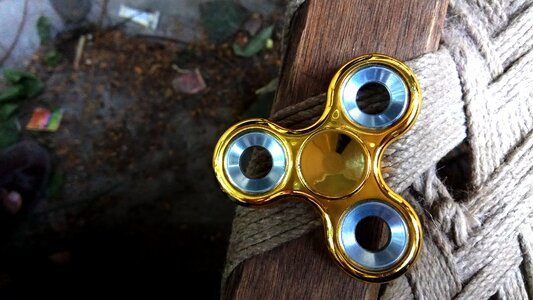 Fidget metal relaxing