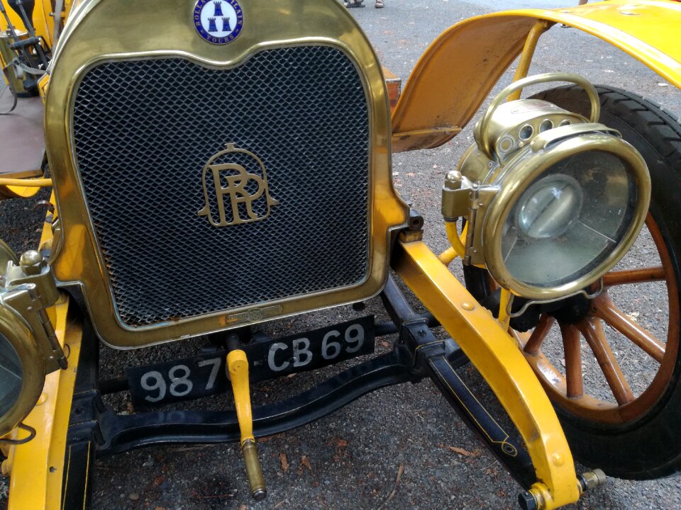 Old car lighthouse rolls royce