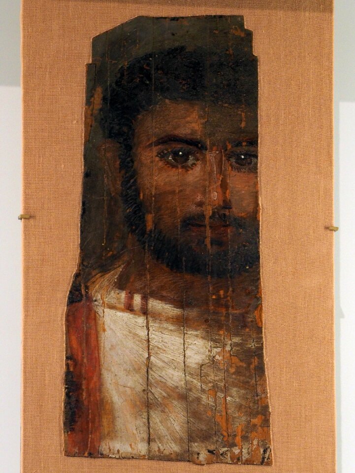 Painting heritage table