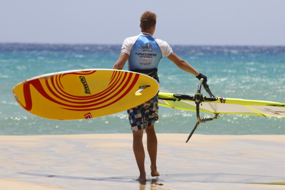 Sun watersports sky