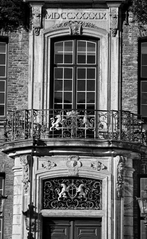 Places of interest old building historic center