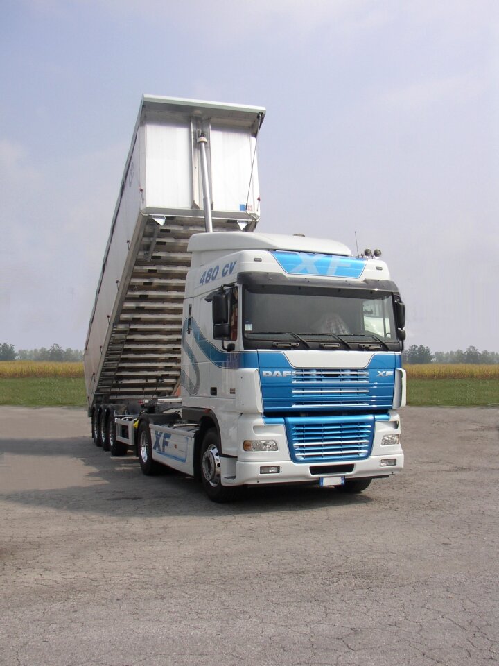 Truck driving the trailer