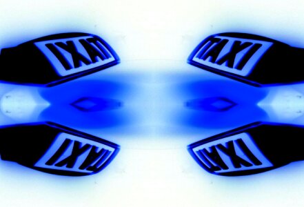 Logo graphic mirroring