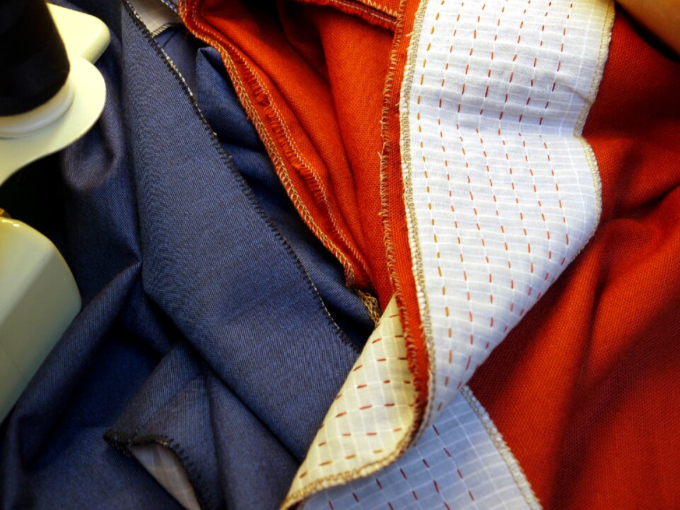 Bavarian hand labor red white